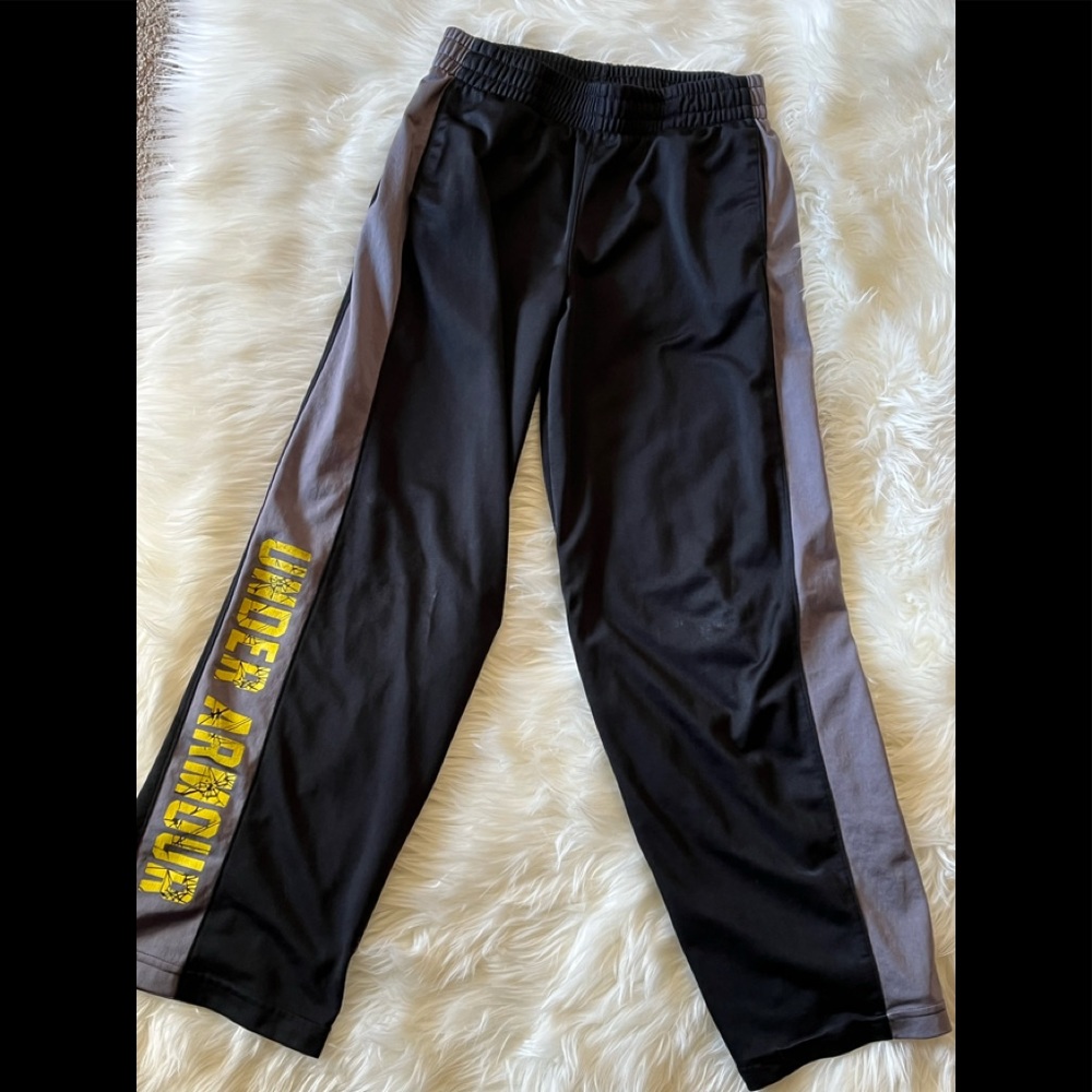 Under Armour Youth Boys Large